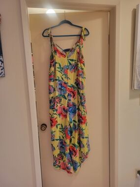 Neon Vince Camuto Yellow Lime Grewn Floral Tie-Shoulder Jumpsuit